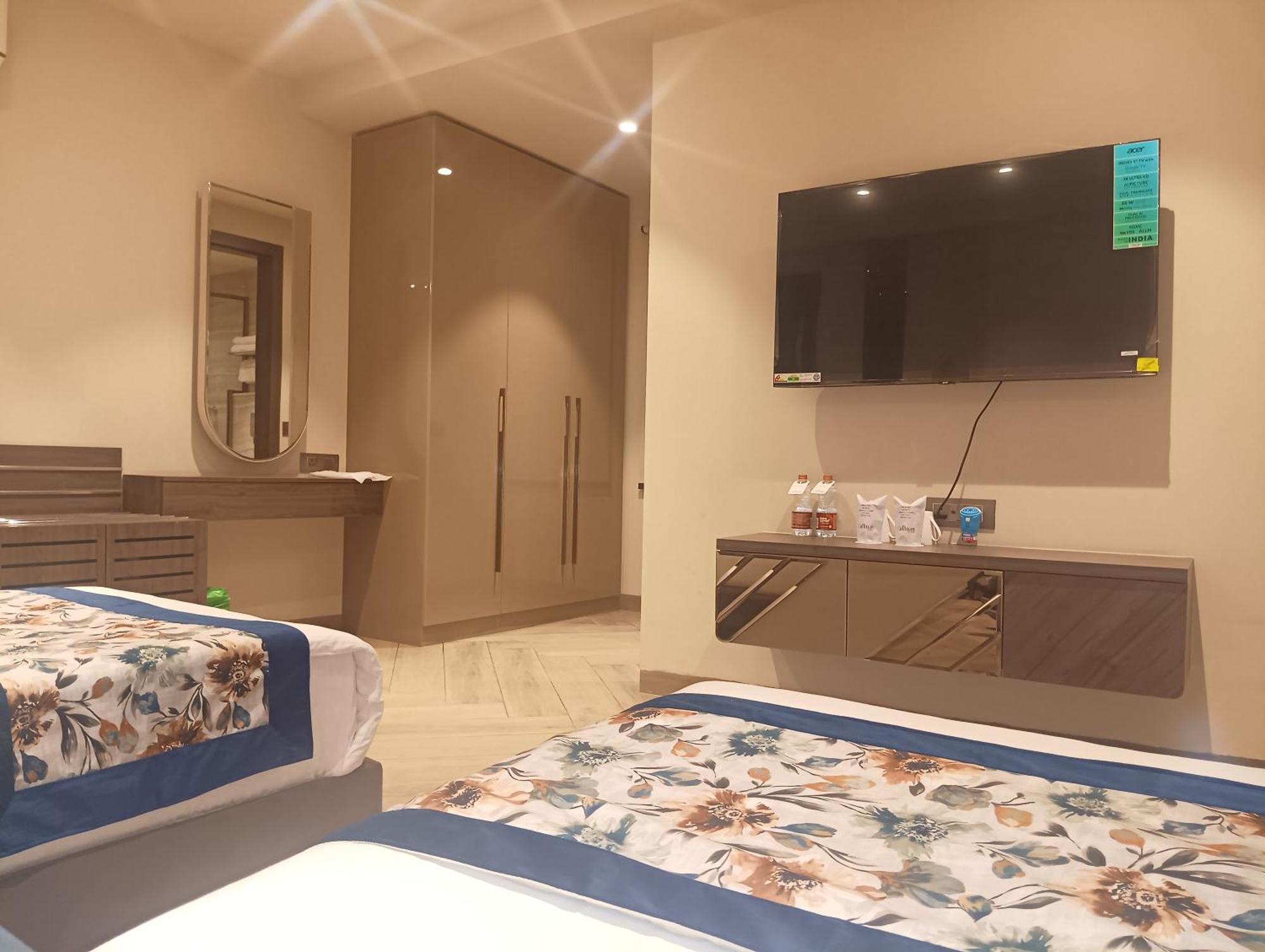Hotel Cullinan By Qotel Janakpuri เดลี ภายนอก รูปภาพ