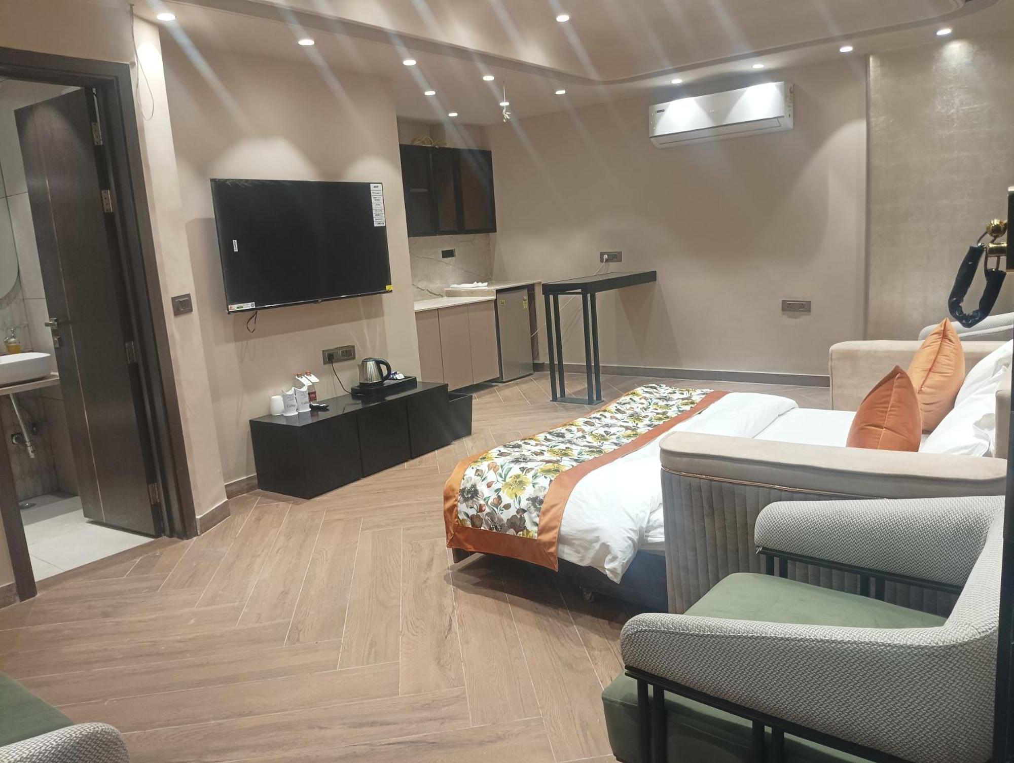 Hotel Cullinan By Qotel Janakpuri เดลี ภายนอก รูปภาพ
