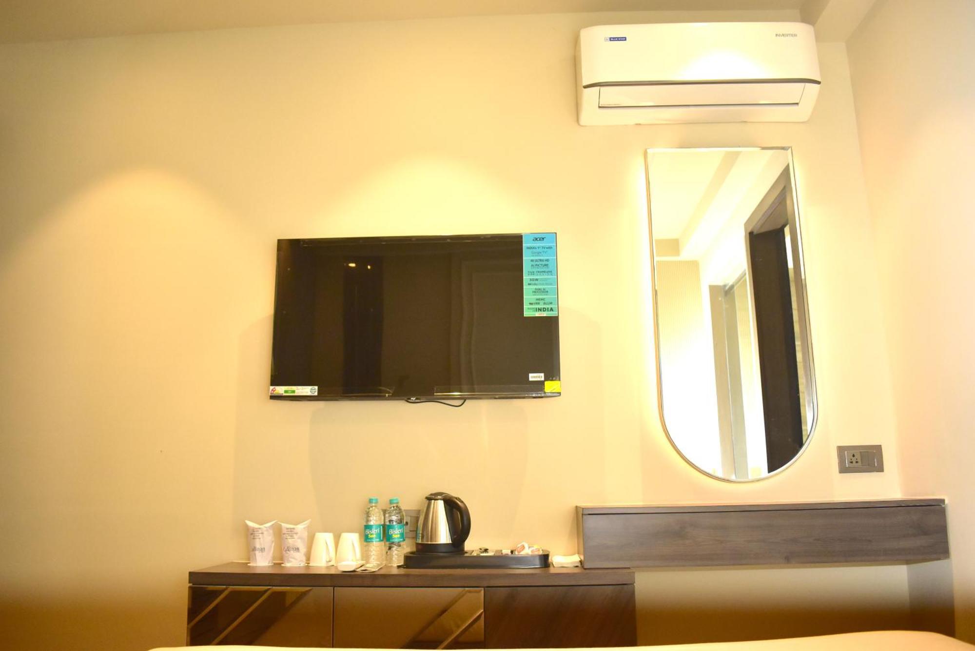 Hotel Cullinan By Qotel Janakpuri เดลี ภายนอก รูปภาพ