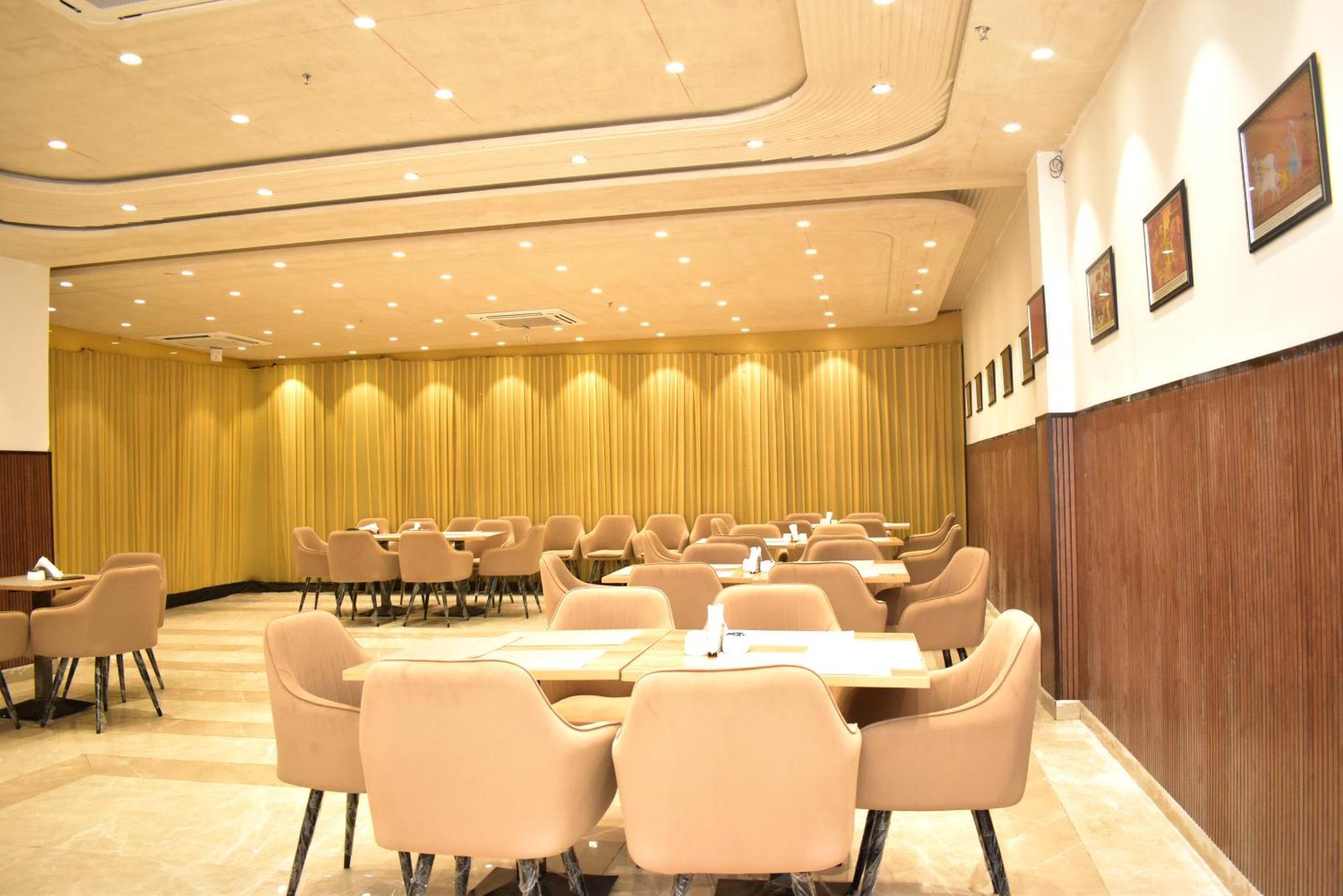 Hotel Cullinan By Qotel Janakpuri เดลี ภายนอก รูปภาพ